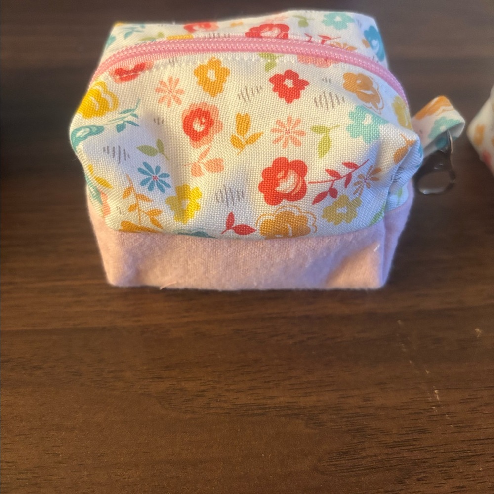 Floral Print Waste bag dispenser